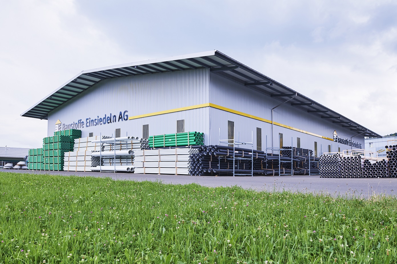 02 BE Baustoffe Halle aussen 02